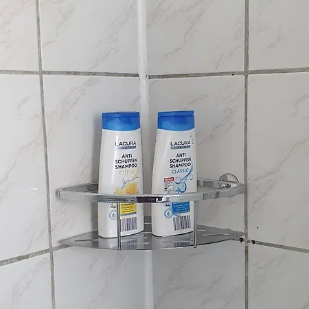 Apartamento 2&3, 30min Köln Messe Bahnhof, 5min Bahnhof Zentrum, Mit Gemeinschaftsbad-küche Leverkusen